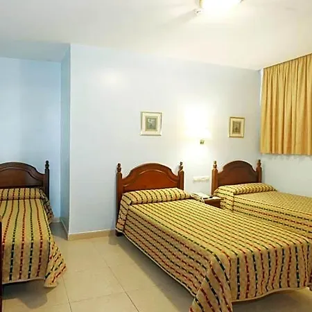 El Cisne Hotel 2*